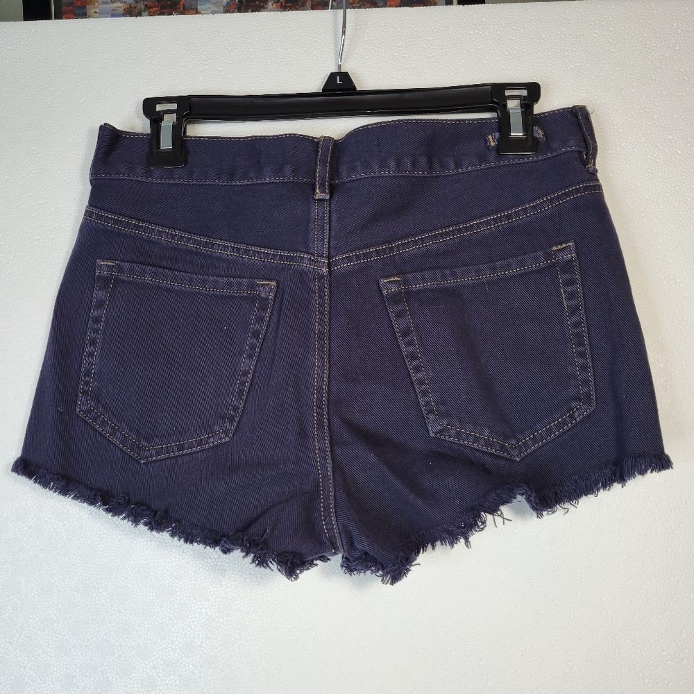 Brandy Melville High waisted Button Fly Dark Wash Cutoff Denim Shorts Size 27 - Picture 3 of 13